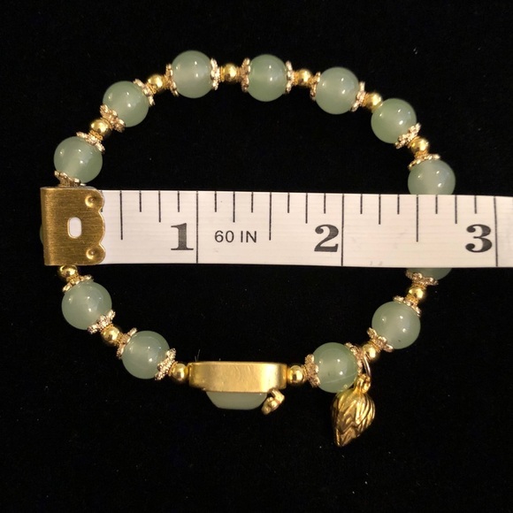 Elegant Gold and Green Beaded Bracelet - Picture 7 of 8